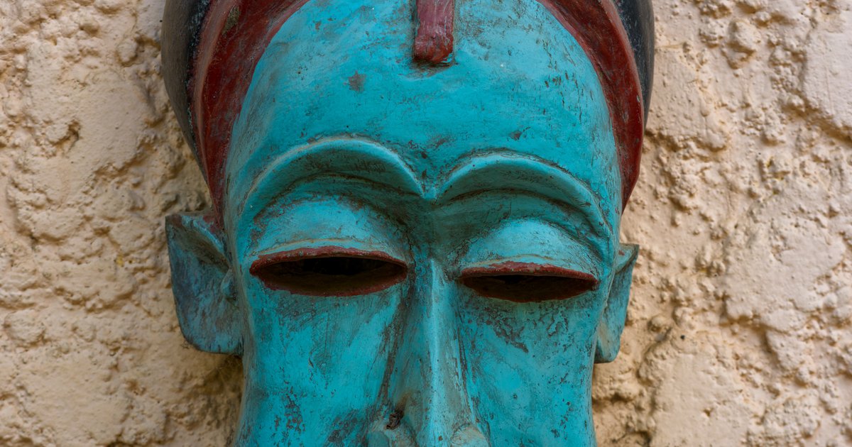 Carved masks, Arusha