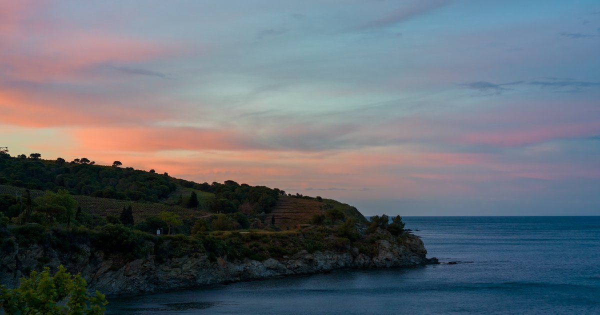The coast, last light