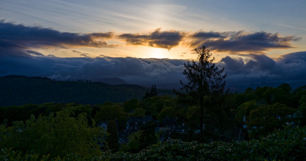 Garden to dusk
